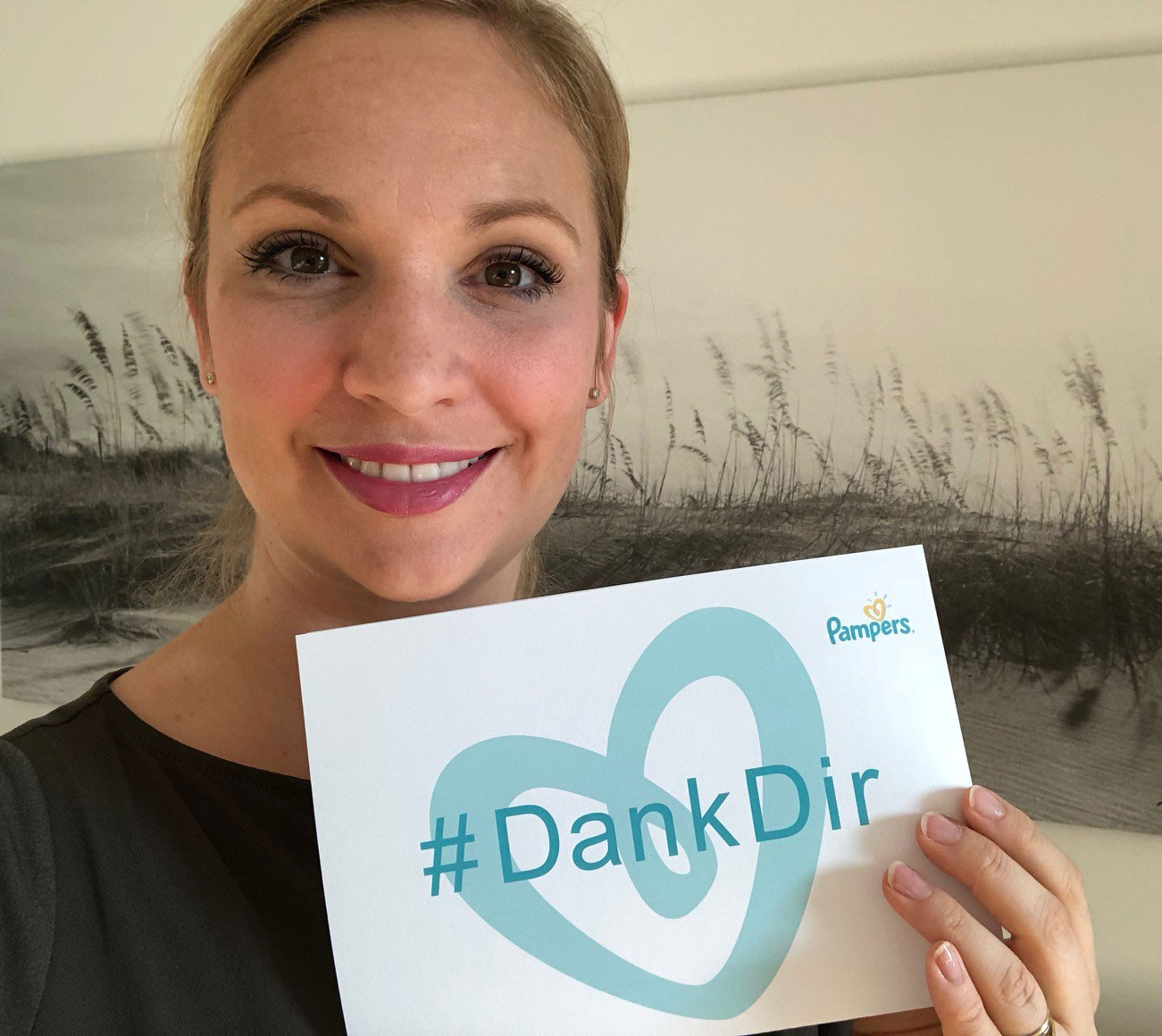 Pampers ehrt den Beruf der Hebamme mit der Aktion #DankDir.