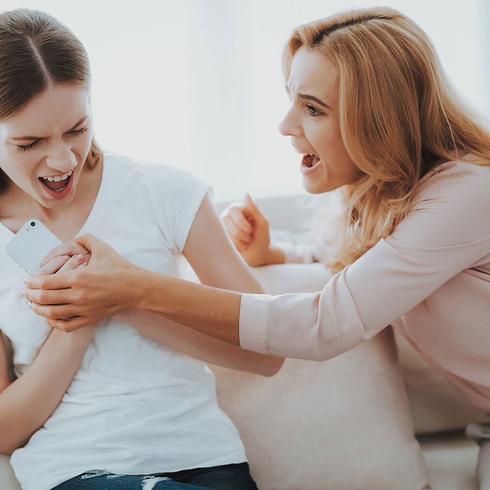 Streit mit Kind:4 Fehler warum die Gespräche mit deinem Kind immer zu Streit führen. Ständig Streit mit Teenager